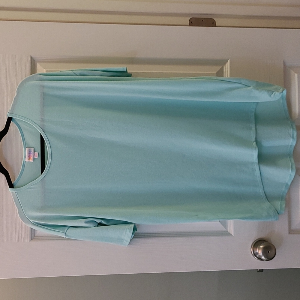 Lularoe Irma top